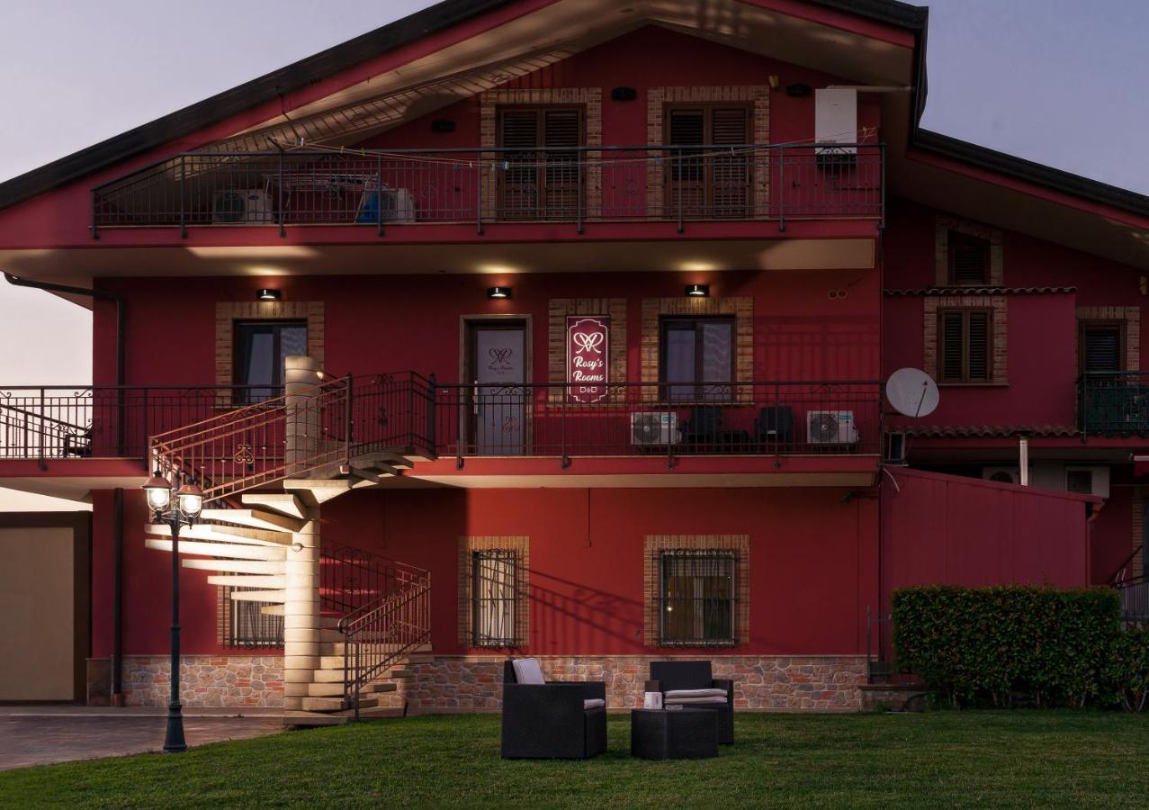 Rosy'S Rooms Patrica Exterior foto